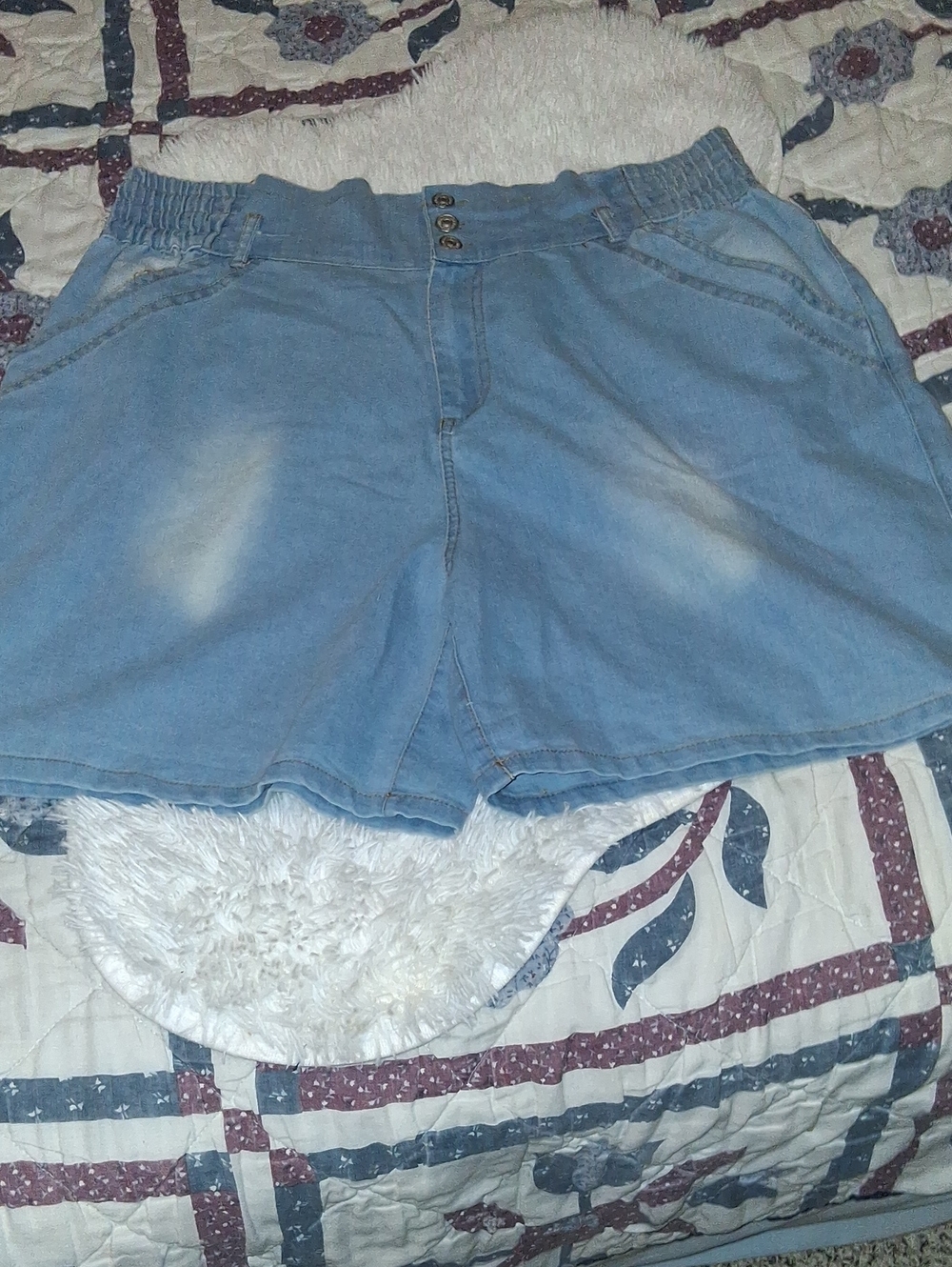 Light Blue Women's Denim Shorts - Elastic Waist